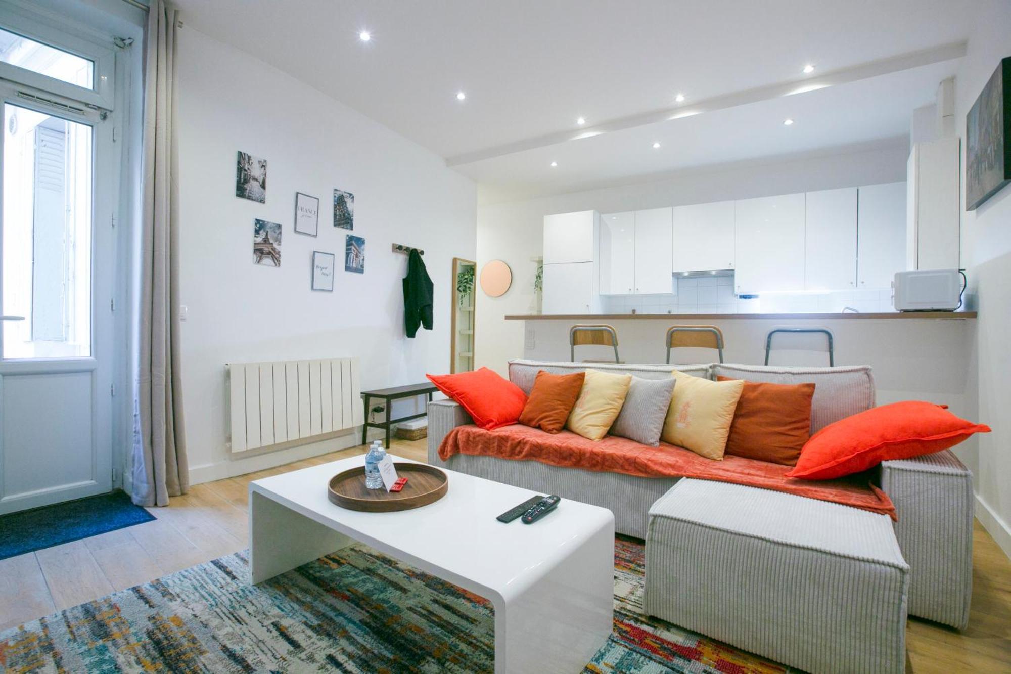 Warm 2 Bedrooms Apartement - C38 Париж Екстериор снимка